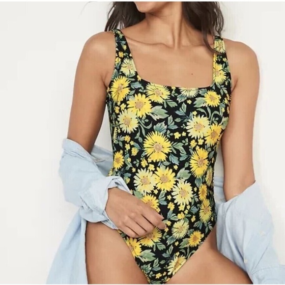 Old Navy Yellow Flower swim suit size xs - Picture 1 of 6